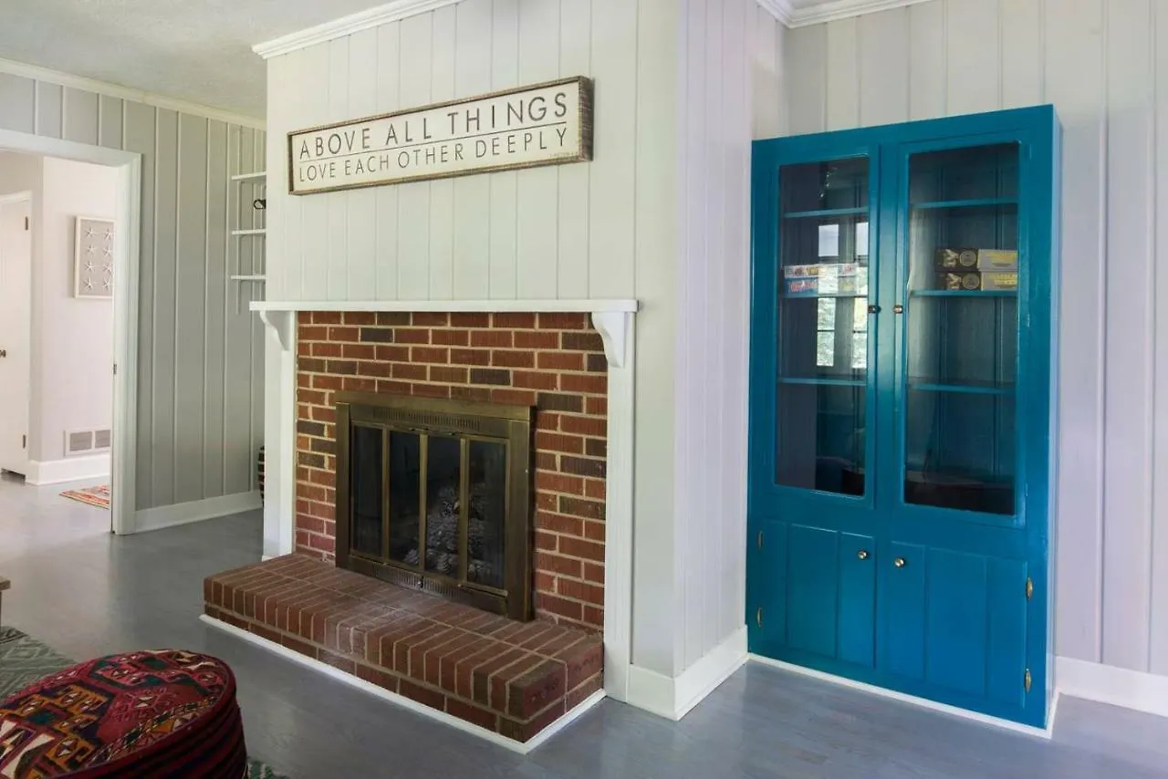 Boho By The Water! 1750Sqft - Fishing & Sleeps 10! Villa Charlotte