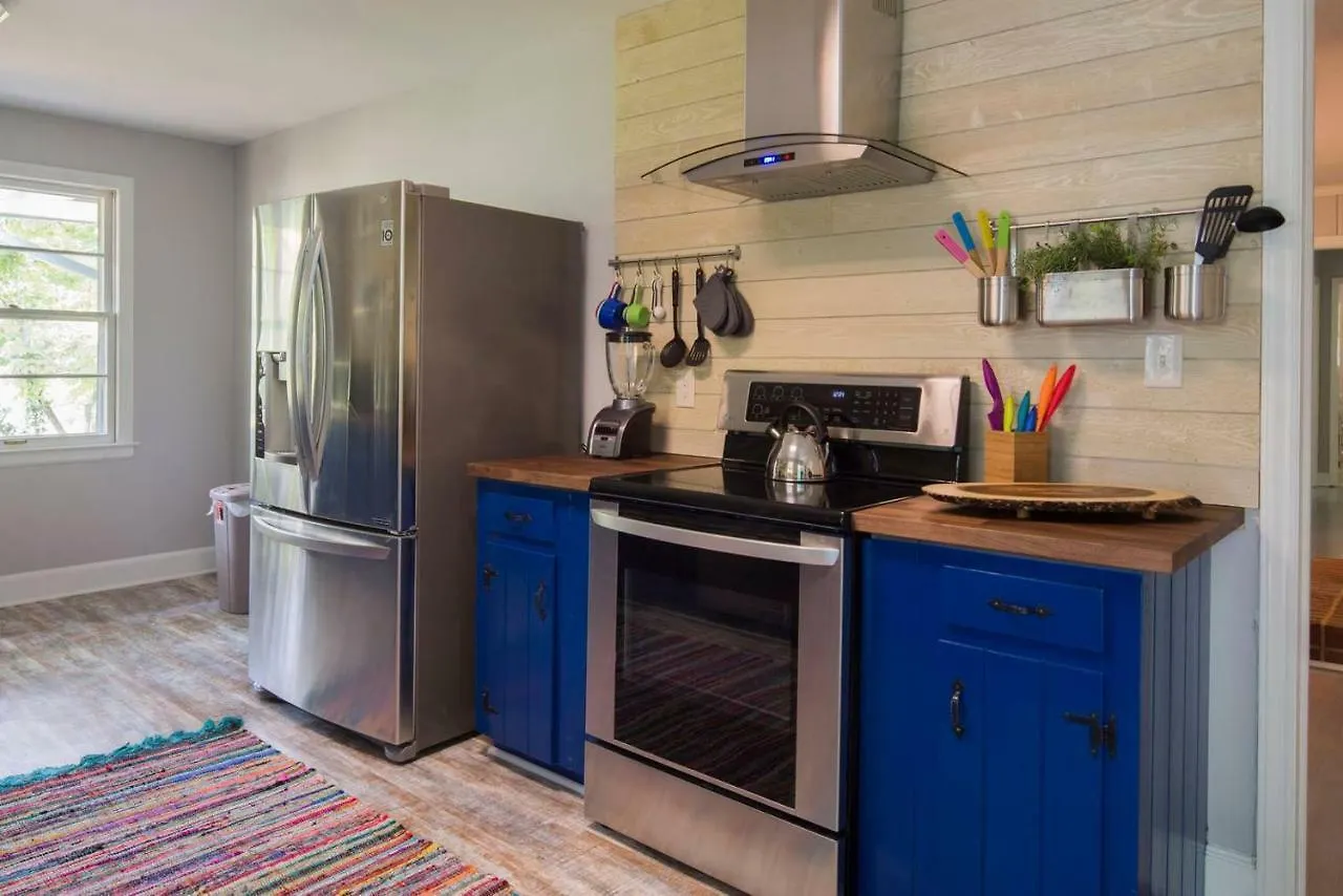 Holiday home Boho By The Water! 1750Sqft - Fishing & Sleeps 10! Villa Charlotte