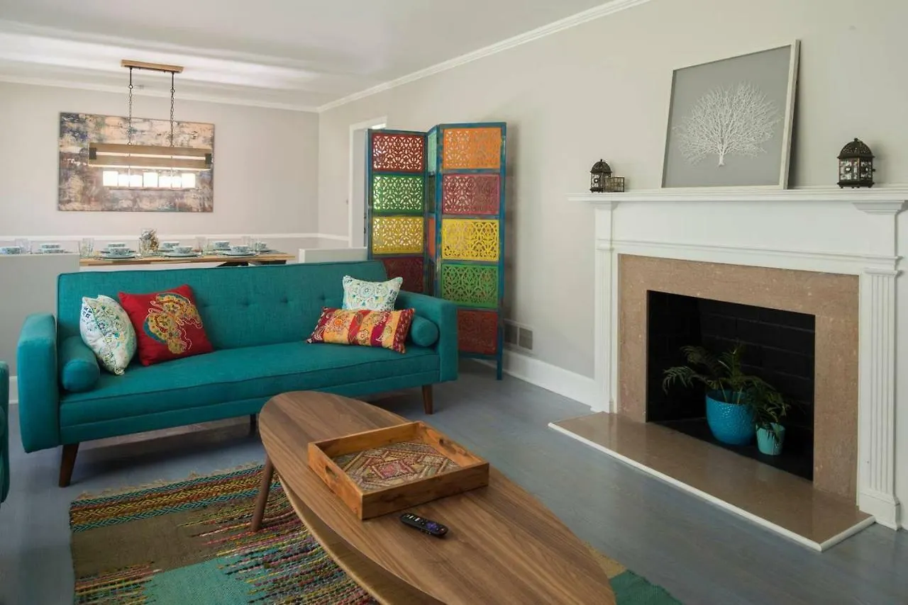 Boho By The Water! 1750Sqft - Fishing & Sleeps 10! Villa Charlotte