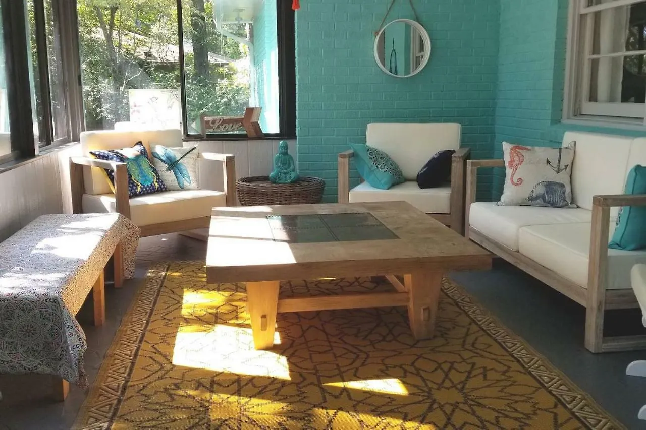 Boho By The Water! 1750Sqft - Fishing & Sleeps 10! Villa Charlotte