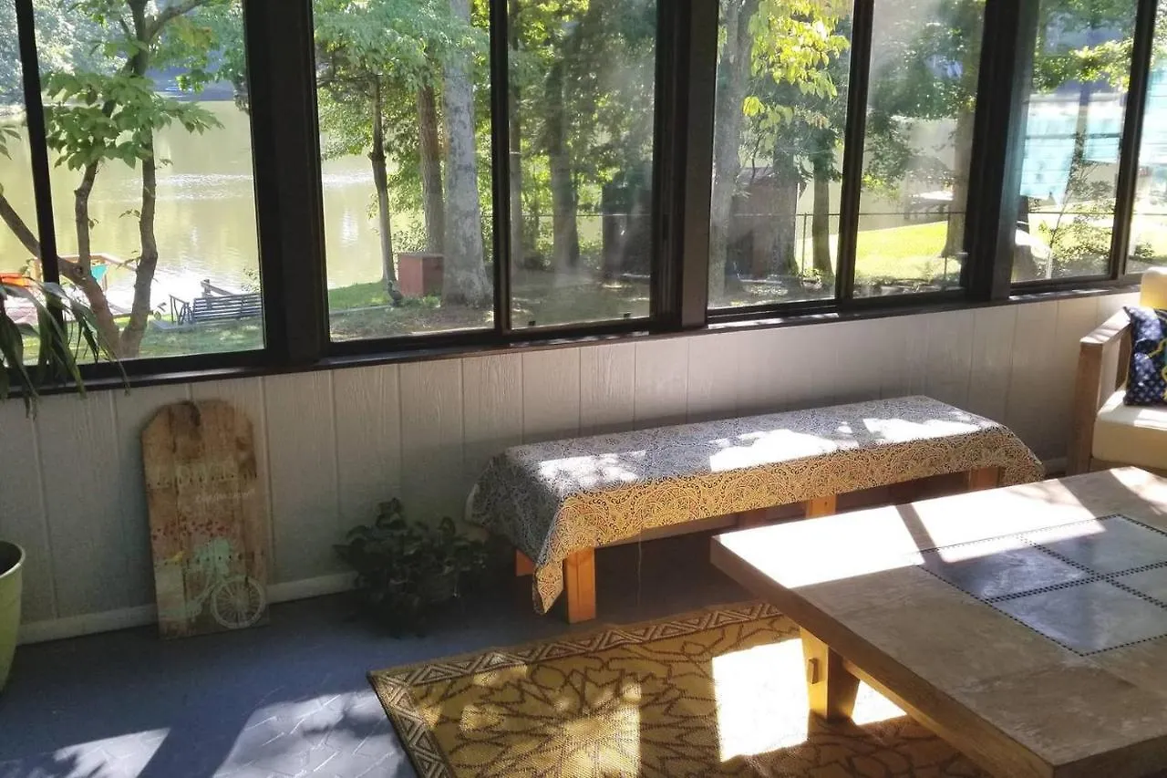 Boho By The Water! 1750Sqft - Fishing & Sleeps 10! Villa Charlotte United States